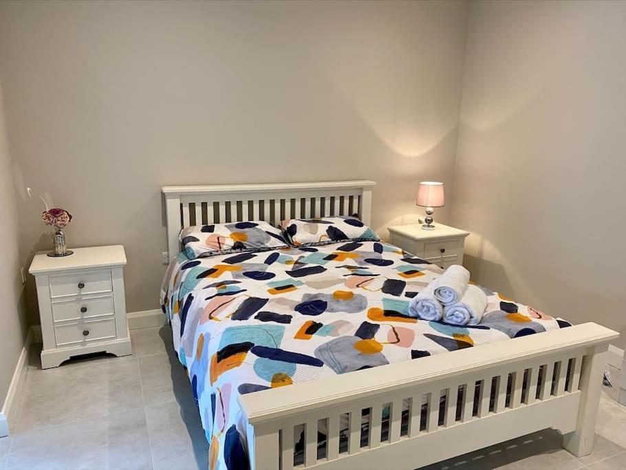 Erne Getaway No.8 Brand New 1 Bed Apartment เอนนิสคิลเลน ภายนอก รูปภาพ