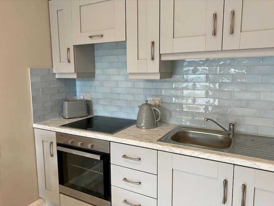 Erne Getaway No.8 Brand New 1 Bed Apartment เอนนิสคิลเลน ภายนอก รูปภาพ